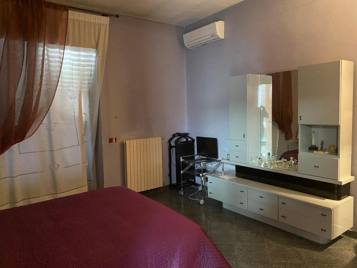 Dimora Nina Bed and Breakfast Sannicandro di Bari Eksteriør billede